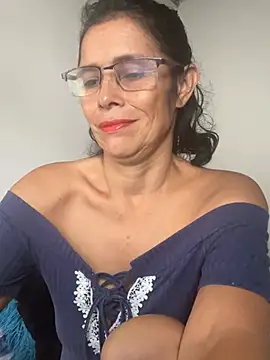 Snapshot of MireyaTorresGu chatting on May 2026 04:04:02 PM MireyaTorresGu online show from May 2026 04:04:02 PM