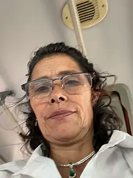 Snapshot of MireyaTorresGu chatting on May 2026 06:31:02 PM MireyaTorresGu online show from May 2026 06:31:02 PM