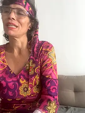 MireyaTorresGu online show from October 2025 04:03:01 PM