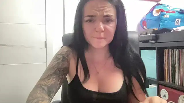 Snapshot of yorkshiregal chatting on September 2025 06:57:02 AM yorkshiregal online show from September 2025 06:57:02 AM