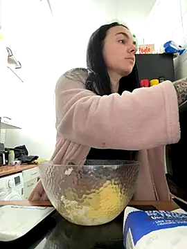 yorkshiregal online show from October 2025 05:12:02 PM