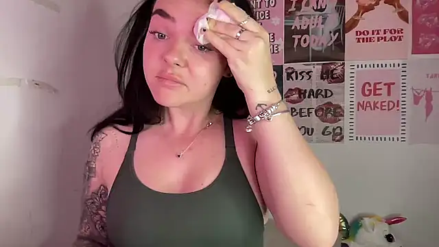 yorkshiregal online show from April 2026 07:36:01 AM