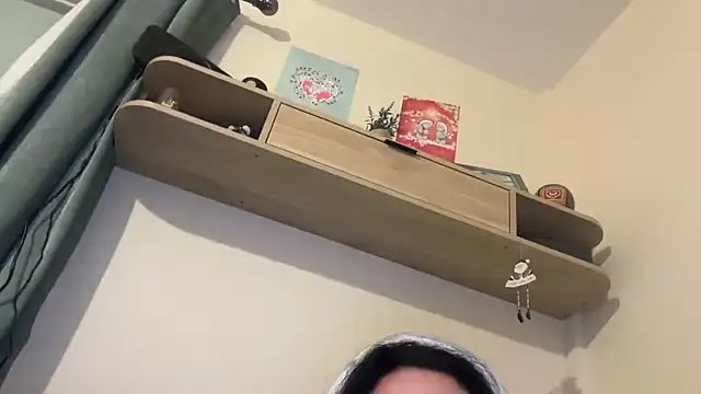 yorkshiregal online show from December 2025 06:38:02 AM