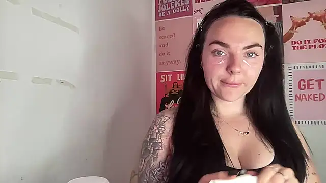 yorkshiregal online show from March 2026 09:23:01 AM