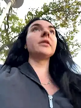 yorkshiregal online show from November 2025 08:18:01 AM