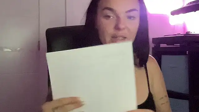 yorkshiregal online show from November 2025 02:39:02 PM