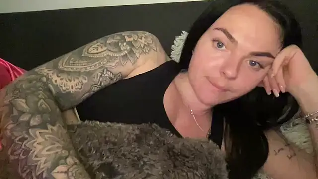 yorkshiregal online show from February 2026 08:33:02 PM