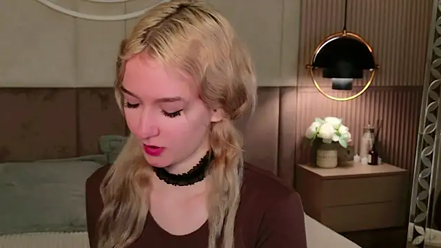 Snapshot of NaomiLoys chatting on February 2025 04:46:02 PM NaomiLoys online show from February 2025 04:46:02 PM