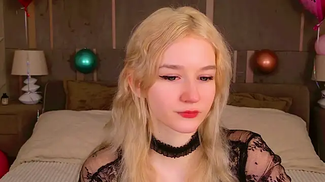 Snapshot of NaomiLoys chatting on February 2025 08:26:01 PM NaomiLoys online show from February 2025 08:26:01 PM