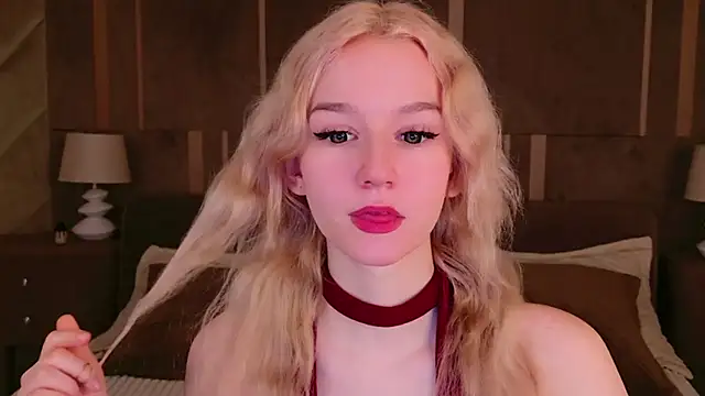 Snapshot of NaomiLoys chatting on March 2025 03:42:01 PM NaomiLoys online show from March 2025 03:42:01 PM