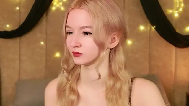 NaomiLoys online show from February 2026 10:45:02 AM