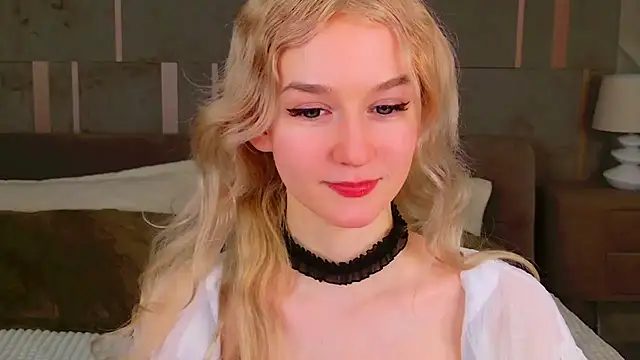 Snapshot of NaomiLoys chatting on February 2025 06:30:01 AM NaomiLoys online show from February 2025 06:30:01 AM