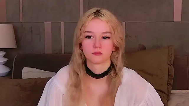 Snapshot of NaomiLoys chatting on March 2025 09:06:02 AM NaomiLoys online show from March 2025 09:06:02 AM