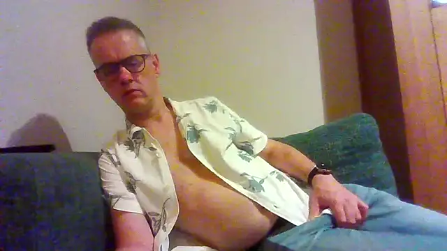 Snapshot of Hectorthyssen1 chatting on June 2026 10:36:01 PM Hectorthyssen1 online show from June 2026 10:36:01 PM