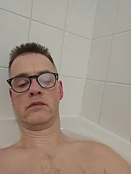 Snapshot of Hectorthyssen1 chatting on February 2026 07:47:02 PM Hectorthyssen1 online show from February 2026 07:47:02 PM