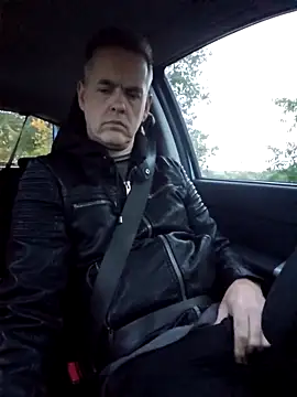 Hectorthyssen1 online show from October 2025 04:17:02 PM