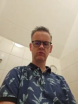 Snapshot of Hectorthyssen1 chatting on July 2026 08:13:01 AM Hectorthyssen1 online show from July 2026 08:13:01 AM