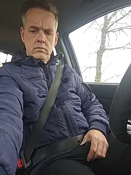 Hectorthyssen1 online show from April 2026 02:54:02 PM