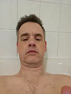 Hectorthyssen1 online show from February 2025 08:04:02 PM