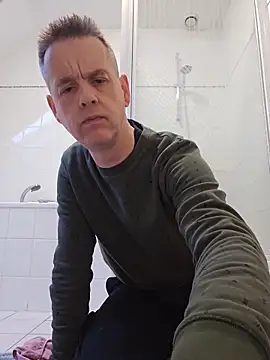 Snapshot of Hectorthyssen1 chatting on February 2026 04:07:02 PM Hectorthyssen1 online show from February 2026 04:07:02 PM