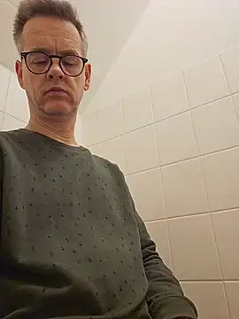 Hectorthyssen1 online show from March 2026 10:54:02 AM