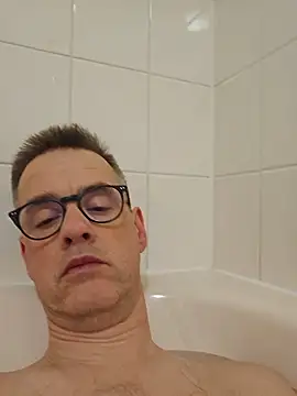 Snapshot of Hectorthyssen1 chatting on January 2026 08:25:02 PM Hectorthyssen1 online show from January 2026 08:25:02 PM