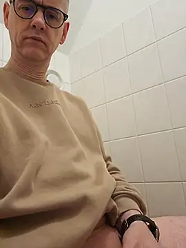 Snapshot of Hectorthyssen1 chatting on February 2026 10:47:01 AM Hectorthyssen1 online show from February 2026 10:47:01 AM