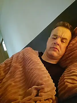 Snapshot of Hectorthyssen1 chatting on February 2026 07:54:02 AM Hectorthyssen1 online show from February 2026 07:54:02 AM