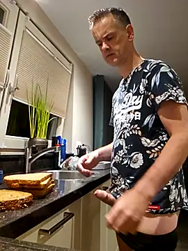 Hectorthyssen1 online show from September 2025 04:33:01 AM