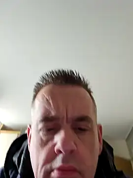 Hectorthyssen1 online show from March 2025 10:57:01 AM