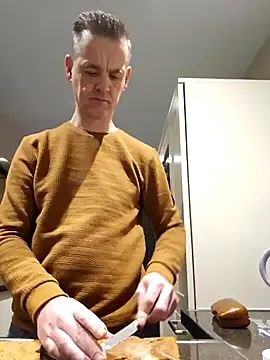 Hectorthyssen1 online show from February 2025 05:41:01 AM