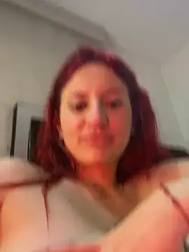 Snapshot of Mia_Hoffmann chatting on December 2024 11:40:02 PM Mia Hoffmann online show from December 2024 11:40:02 PM