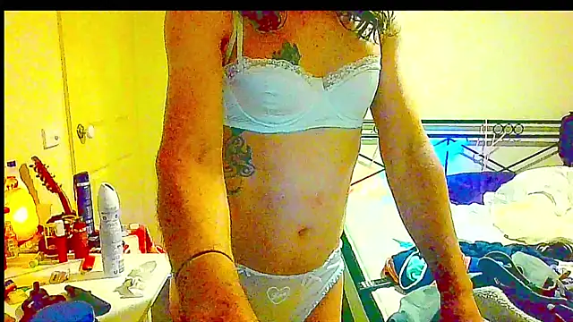 ingrid1982 online show from May 2026 07:25:02 AM