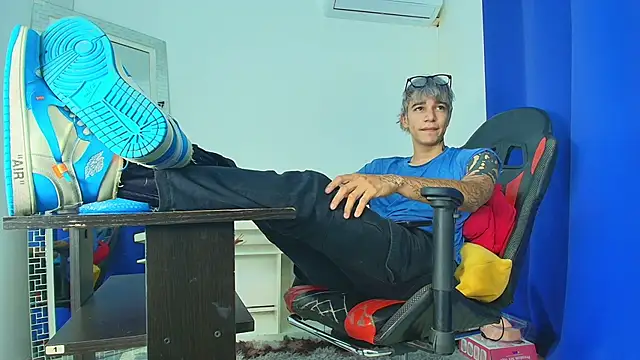 Zacktk7 online show from March 2025 09:09:02 PM