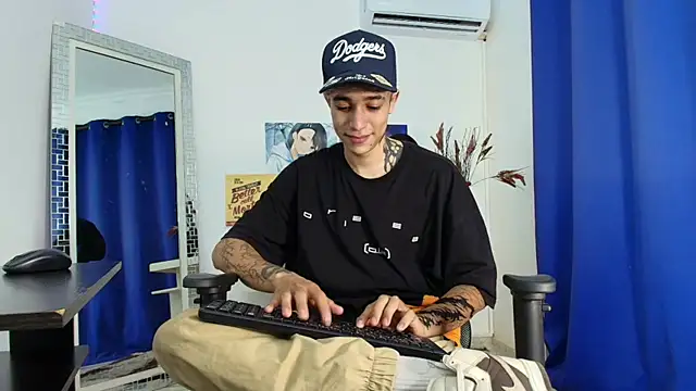 Zacktk7 online show from March 2025 08:22:01 PM