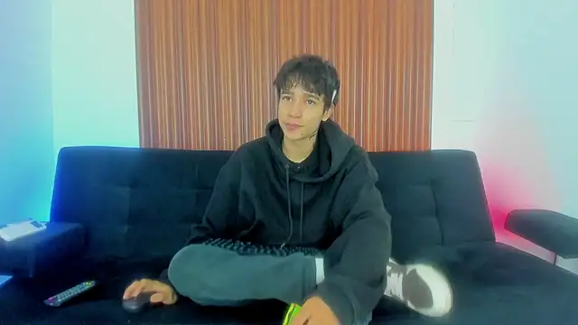 Zacktk7 online show from February 2025 09:10:02 PM