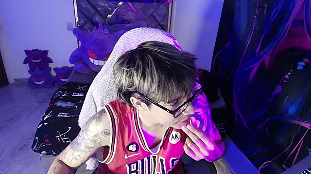 Zacktk7 online show from April 2026 02:51:02 AM