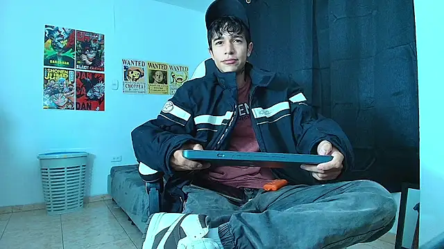 Zacktk7 online show from February 2025 08:03:01 PM