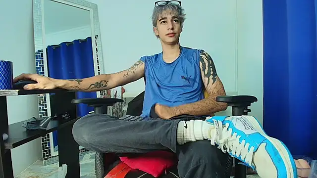 Zacktk7 online show from March 2025 06:05:02 PM