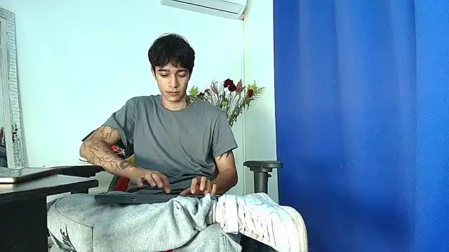 Zacktk7 online show from February 2025 11:30:02 PM