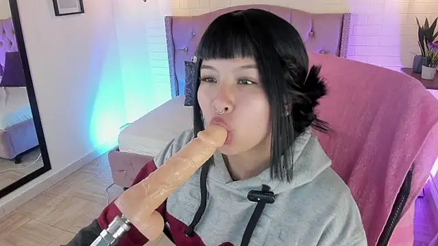 Namiko Park online show from January 2025 03:42:01 PM