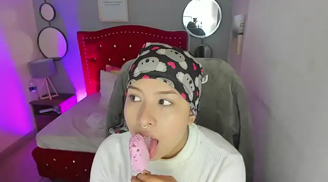 Namiko Park online show from February 2025 06:13:02 PM