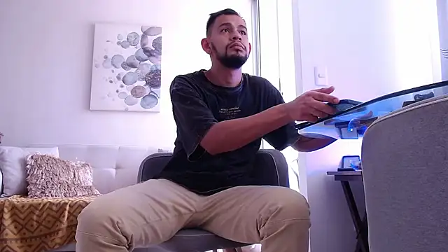 Bedobigcock online show from September 2025 01:40:01 PM