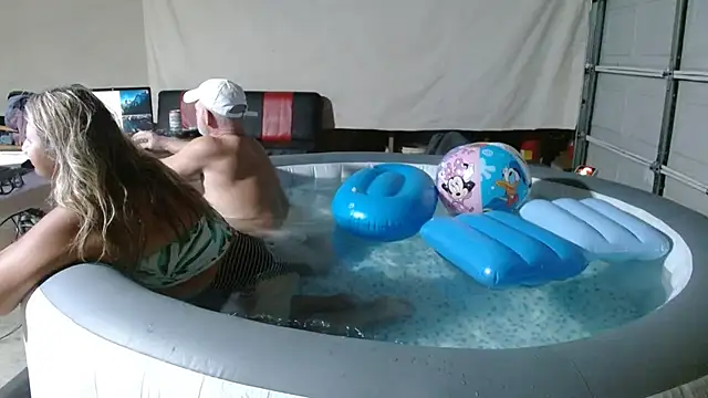 Snapshot of 69vivian chatting on December 2024 01:24:01 AM 69vivian online show from December 2024 01:24:01 AM