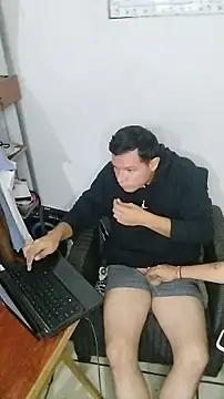 miketripi420 online show from May 2026 05:49:01 AM