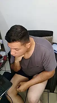 Snapshot of miketripi420 chatting on December 2025 02:07:02 AM miketripi420 online show from December 2025 02:07:02 AM