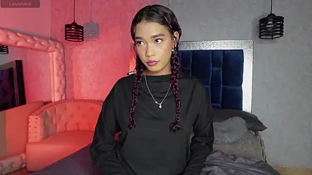 Salome Williamss online show from March 2026 12:38:01 PM