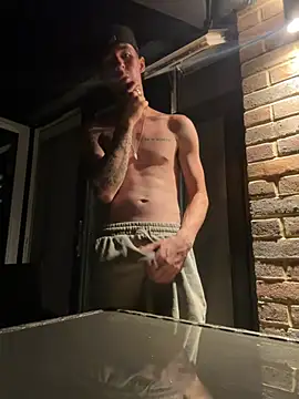 MikesWood21 online show from June 2026 10:59:01 PM