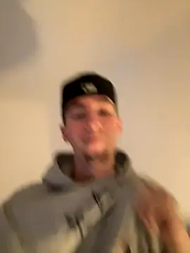 MikesWood21 online show from October 2025 11:17:01 PM