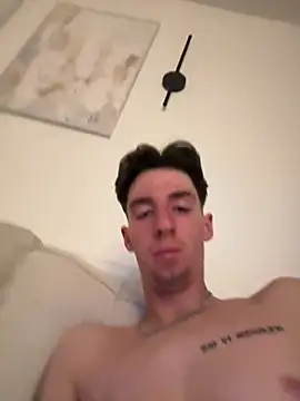 MikesWood21 online show from May 2026 10:09:02 PM